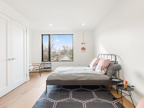 263 Blantyre Ave, Toronto, ON - Indoor Photo Showing Bedroom