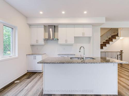 130 Elgin St, Orillia, ON - Indoor Photo Showing Kitchen