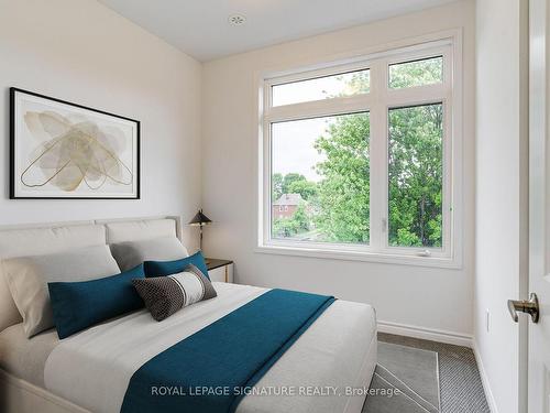 130 Elgin St, Orillia, ON - Indoor Photo Showing Bedroom