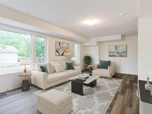 130 Elgin St, Orillia, ON - Indoor Photo Showing Living Room