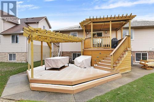 4661 Shadetree Crescent, Windsor, ON - Outdoor With Deck Patio Veranda With Exterior