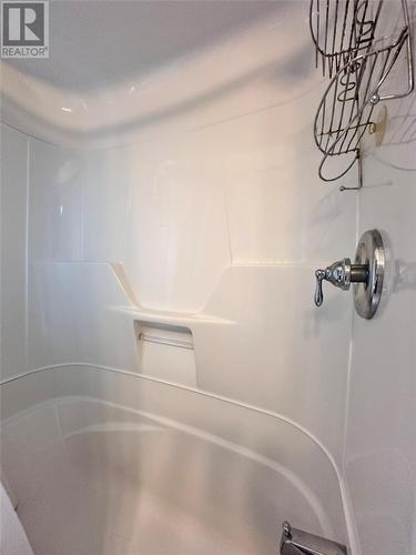 15 Dunford Place, Marystown, NL - Indoor Photo Showing Bathroom