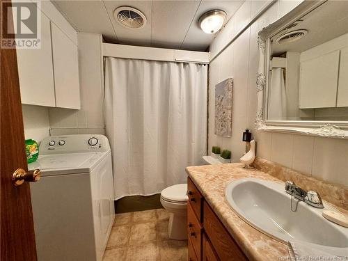 4572 Hwy 108, Bryenton, NB - Indoor Photo Showing Bathroom