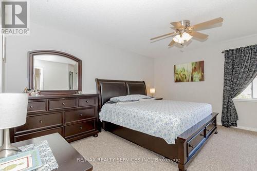 1057 Kennedy Circle, Milton, ON - Indoor Photo Showing Bedroom