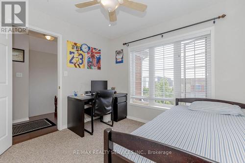 1057 Kennedy Circle, Milton, ON - Indoor Photo Showing Other Room