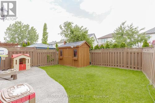 1057 Kennedy Circle, Milton, ON - Outdoor