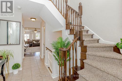 1057 Kennedy Circle, Milton, ON - Indoor Photo Showing Other Room