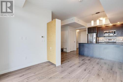 2306 - 108 Garment Street, Kitchener, ON - Indoor Photo Showing Kitchen