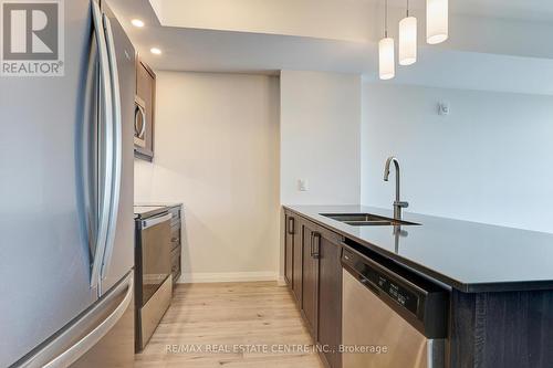 2306 - 108 Garment Street, Kitchener, ON - Indoor Photo Showing Kitchen With Double Sink With Upgraded Kitchen