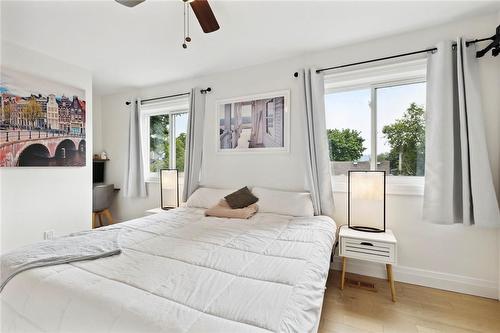 16 Lochearne Street, Hamilton, ON - Indoor Photo Showing Bedroom