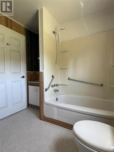 2 Marchs Road, Greens Harbour, NL - Indoor Photo Showing Bathroom