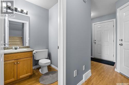 27 103 Banyan Crescent, Saskatoon, SK - Indoor Photo Showing Bathroom