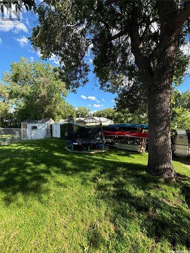 15 Le Jeune Place, Regina, SK - Outdoor