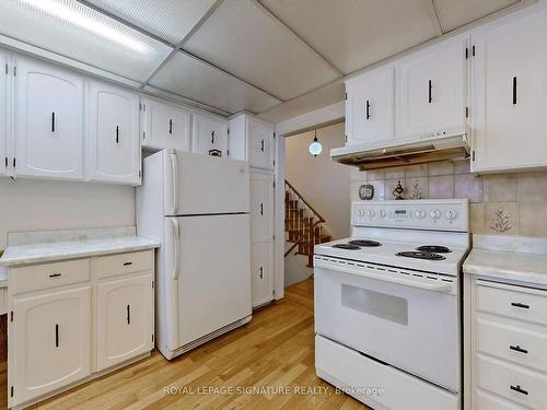 6 Kelvinway Dr, Toronto, ON - Indoor Photo Showing Kitchen