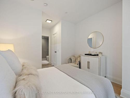 103-110 Marine Parade Dr, Toronto, ON - Indoor Photo Showing Bedroom