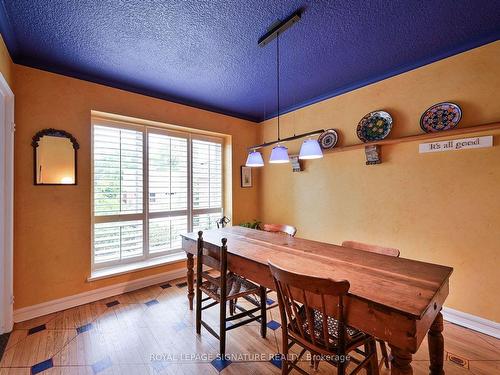 2045 Harvest Dr, Mississauga, ON - Indoor Photo Showing Dining Room