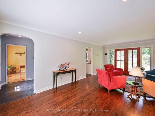 2045 Harvest Dr, Mississauga, ON - Indoor Photo Showing Living Room