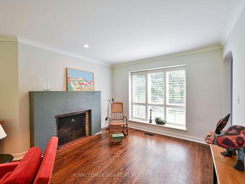 2045 Harvest Dr, Mississauga, ON - Indoor Photo Showing Living Room With Fireplace