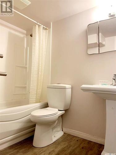 109 Dianne Street, Balcarres, SK - Indoor Photo Showing Bathroom