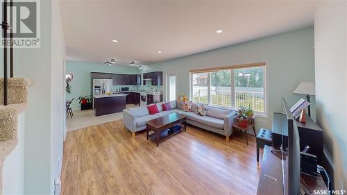 4105 Alton Crescent, Regina, SK - Indoor Photo Showing Living Room