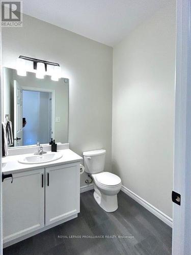 44 Riverstone Way, Belleville, ON - Indoor Photo Showing Bathroom
