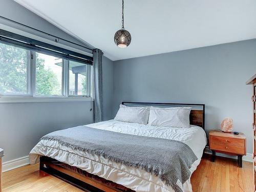 Master bedroom - 1378 Rue Chanteclerc, Saint-Bruno-De-Montarville, QC - Indoor Photo Showing Bedroom