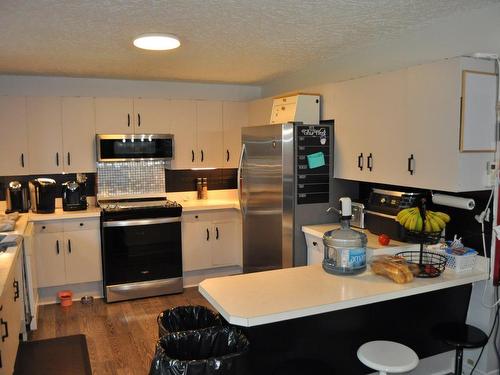 Cuisine - 355 Rue Sacré Coeur, Upton, QC - Indoor Photo Showing Kitchen