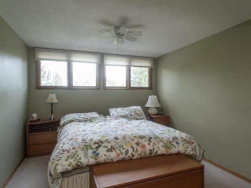1820 Riverdale Road, Thunder Bay, ON - Indoor Photo Showing Bedroom