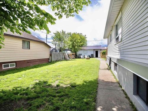 1511 Crawford Avenue, Thunder Bay, ON - Outdoor With Exterior