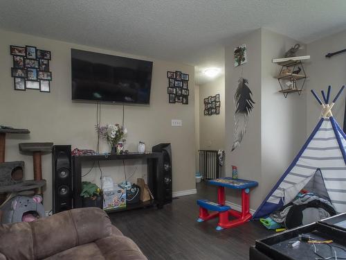 162-164 Brent Street, Thunder Bay, ON - Indoor Photo Showing Other Room