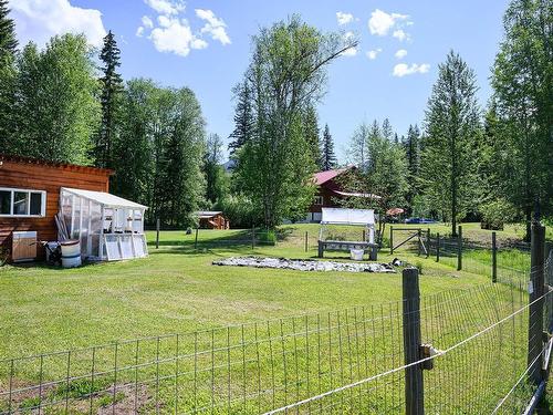 5305 Clearwater Valley Rd, Clearwater, BC - Outdoor