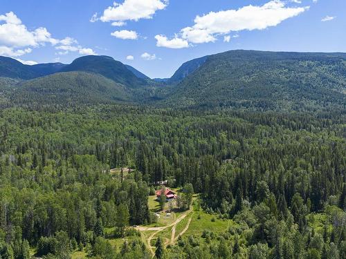 5305 Clearwater Valley Rd, Clearwater, BC - Outdoor