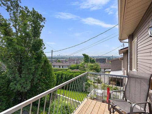 Balcon - 5996 Av. De L'Isère, Québec (Charlesbourg), QC 