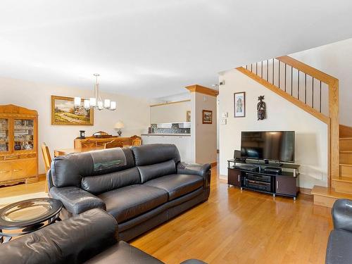 Living room - 5996 Av. De L'Isère, Québec (Charlesbourg), QC 