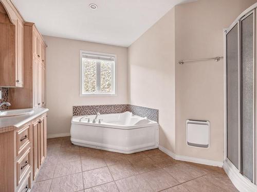 Salle de bains - 70  - 72 Rue Chef-Wellie-Picard, Wendake, QC - Indoor Photo Showing Bathroom