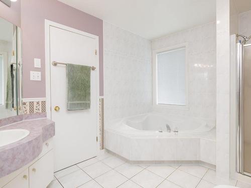 Salle de bains - 79 Rue Perrier, Notre-Dame-De-L'Île-Perrot, QC - Indoor Photo Showing Bathroom