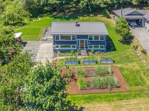 729 Dogwood Rd, Nanaimo, BC 