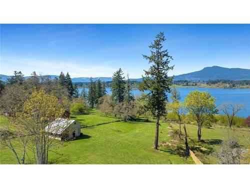 1743 Maple Bay Rd, Duncan, BC 