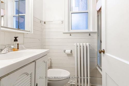 54 Mcnairn Ave, Toronto, ON - Indoor Photo Showing Bathroom