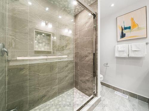 55 Chipwood Cres, Toronto, ON - Indoor Photo Showing Bathroom