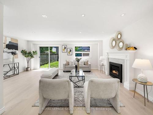 55 Chipwood Cres, Toronto, ON - Indoor Photo Showing Living Room With Fireplace
