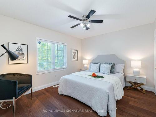 15-1128 Dundas St W, Mississauga, ON - Indoor Photo Showing Bedroom