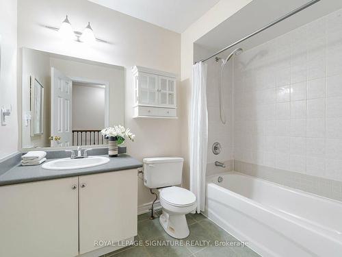 15-1128 Dundas St W, Mississauga, ON - Indoor Photo Showing Bathroom