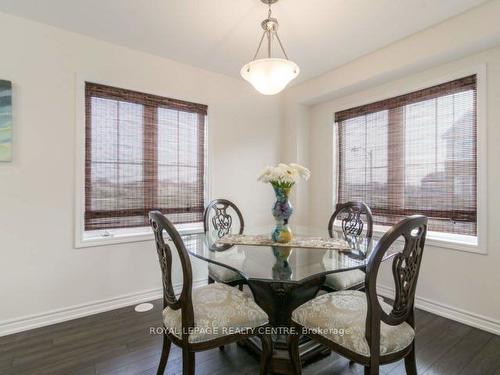 587 Allport Gate, Milton, ON - Indoor Photo Showing Dining Room