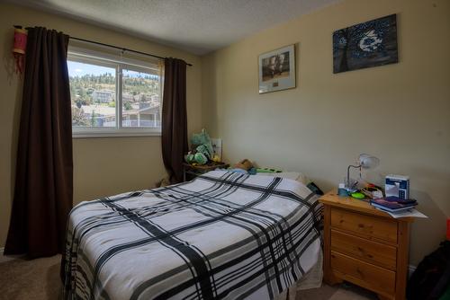 150 Bracewell Drive, Penticton, BC - Indoor Photo Showing Bedroom