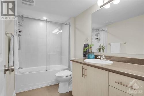 915 Guinness Crescent, Ottawa, ON - Indoor Photo Showing Bathroom