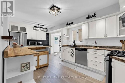 438 Magnolia Crescent, London, ON - Indoor Photo Showing Kitchen