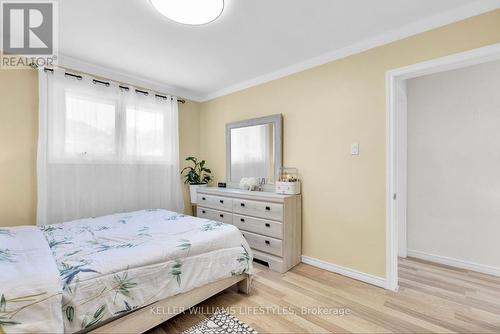 438 Magnolia Crescent, London, ON - Indoor Photo Showing Bedroom