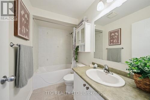 1299 Gyatt Crescent, Oshawa, ON - Indoor Photo Showing Bathroom