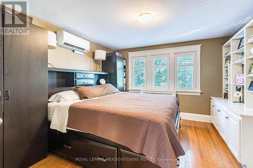 65 Deloraine Avenue, Toronto, ON - Indoor Photo Showing Bedroom